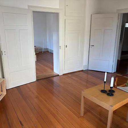 Charmante Altbauwohnung An Zentraler Lage Habitación en casa particular